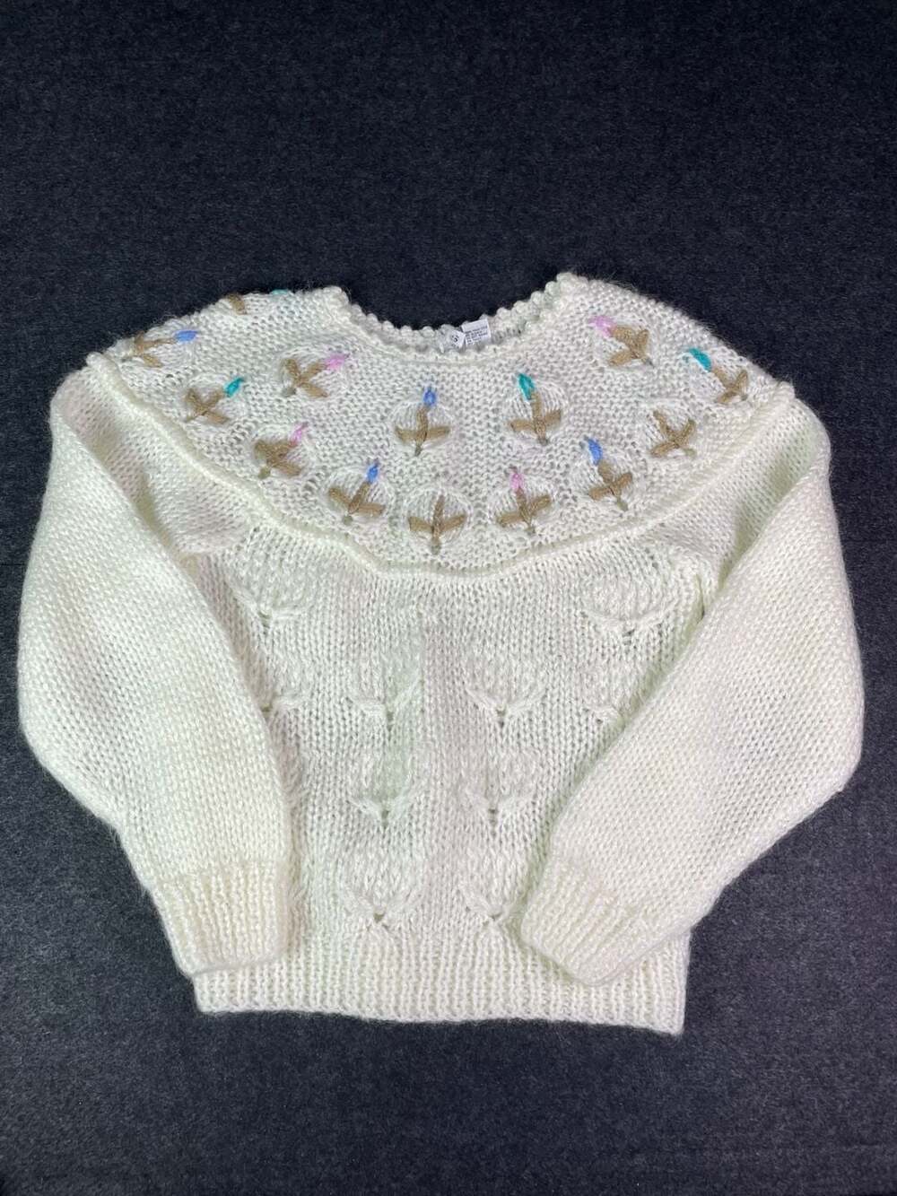 Vintage Hand Knit Sweater Size S White Floral Embroidered
